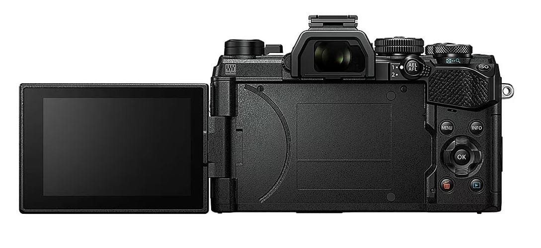 Backscatter - Olympus OM-5 Camera - Image 3