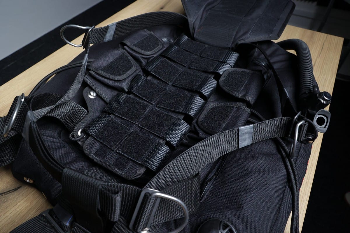 DIVESOFT - Liberty Light Harness, Wing & Straps Assembly for BMCL - Black - Image 5