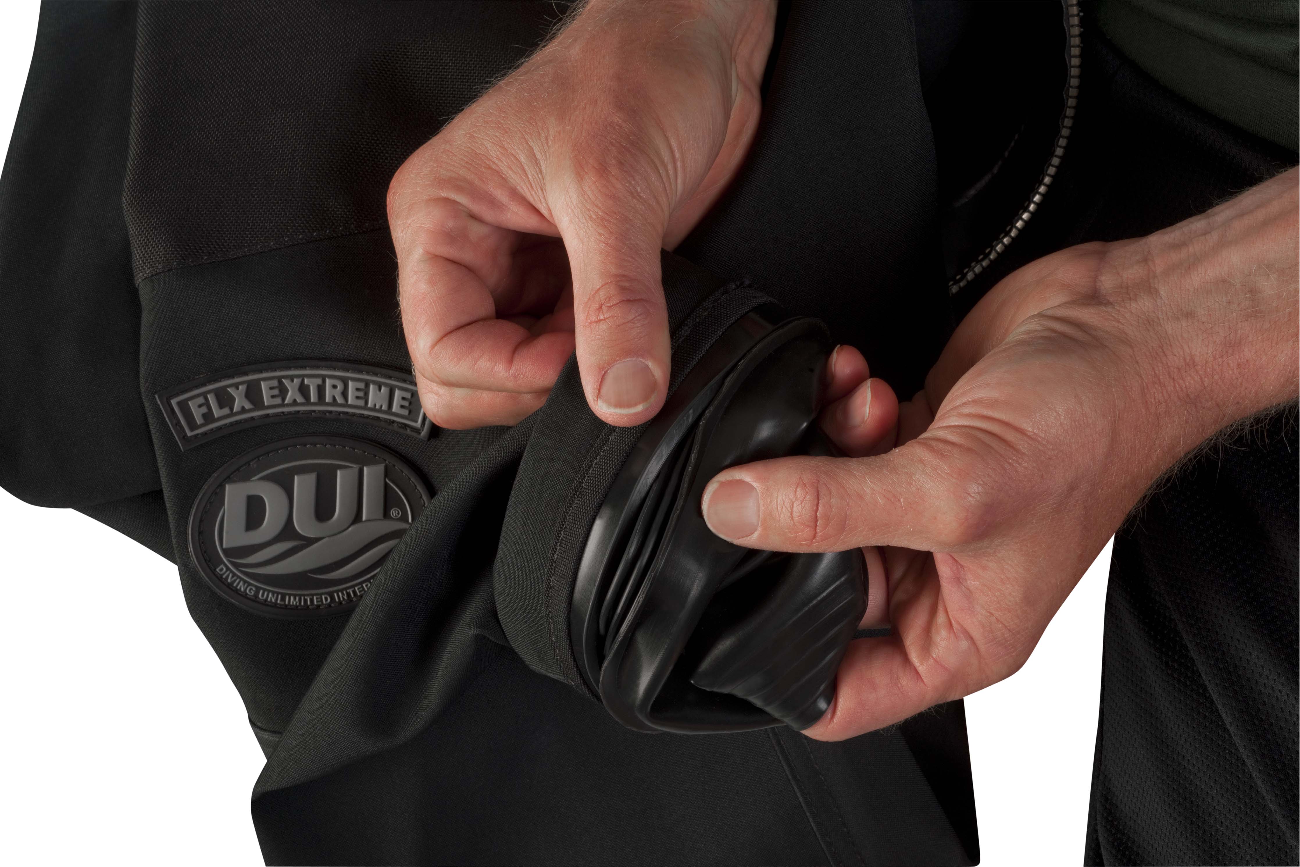 DUI - ZipSeals - Wrist Seal - Standard Latex With Cuff Protector - Image 3