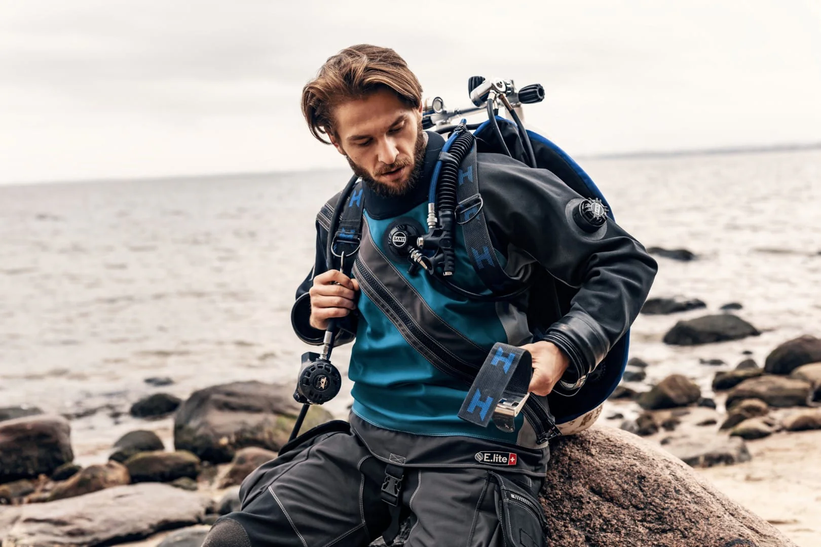 SANTI - E.LITE+ Drysuit - Image 3