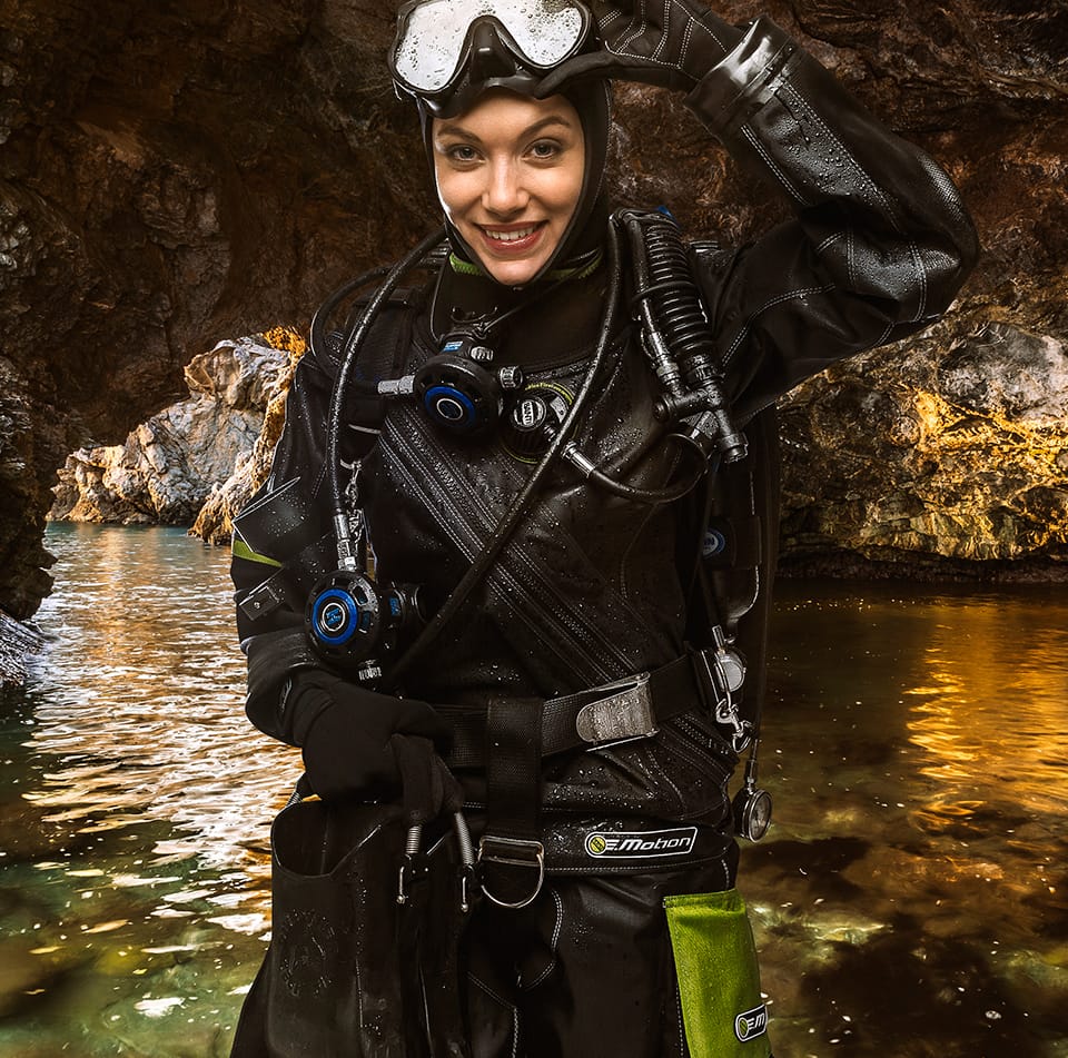SANTI - E.MOTION+ Women's Drysuit - Image 3